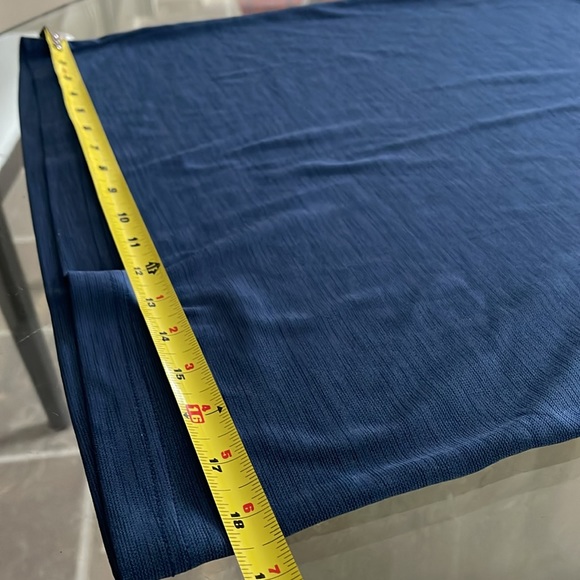 Under Armour, S, loose cut, v neck, earthy blue, heat gear, quick dry. BNWOT. - Picture 3 of 7